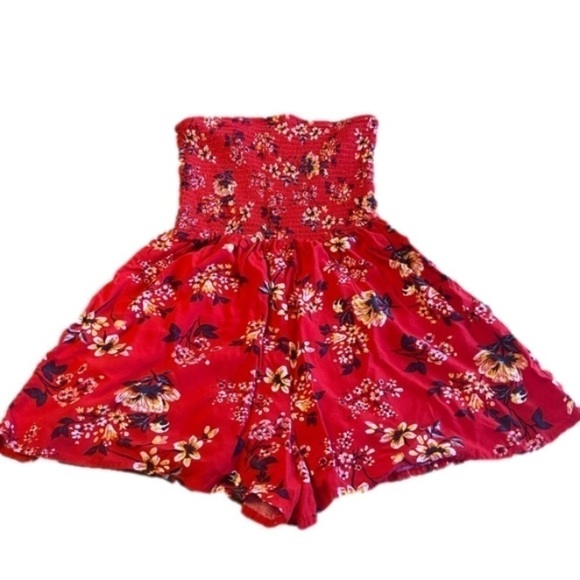NWOT Garage Strapless Smocked Romper (Red) - Picture 7 of 10